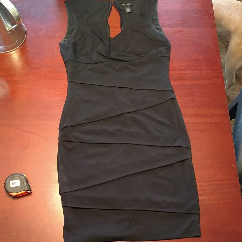 WHBM size 8 form fitting bodycon dress